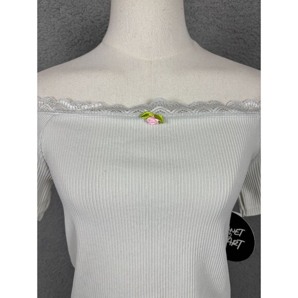 Planet Heart Juniors' Cropped Gray Off-Shoulder Ribbed Lace Trim Top Large NWT's - Picture 2 of 8